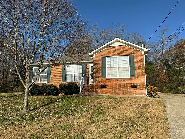 828 Mulberry Dr — Photo 24