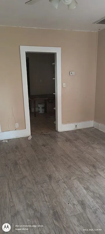 2 bed, 1.0 bath, 678 sqft, $1,300 — Photo 3