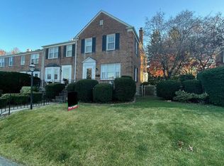 345 Old Trl, Baltimore, MD 21212