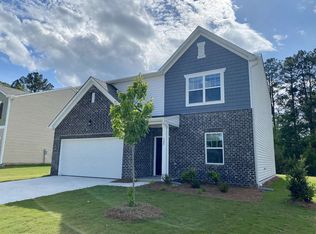 745 Mirror Pond Dr, Zebulon, NC 27597