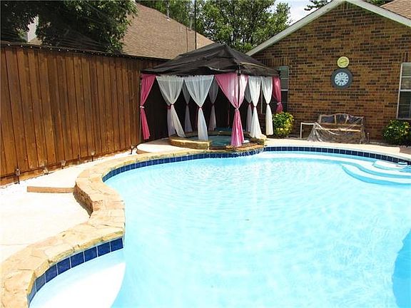 5th image of 2610 Crosslands Dr