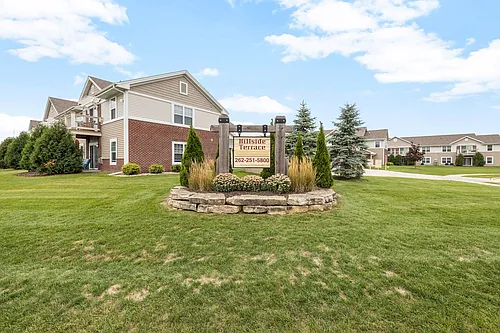 645 Cedar Bluffs Way #39 Photo 1