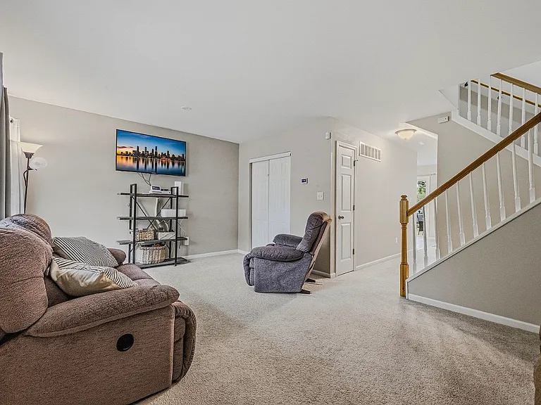 1 Waltham St — Photo 5
