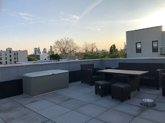 5th image of 3234 43rd St