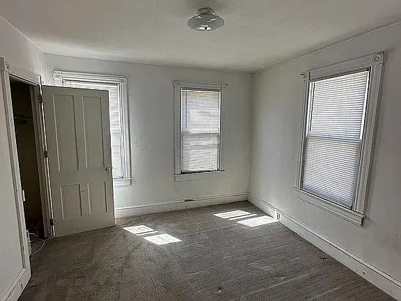 306 W Main St — Photo 9
