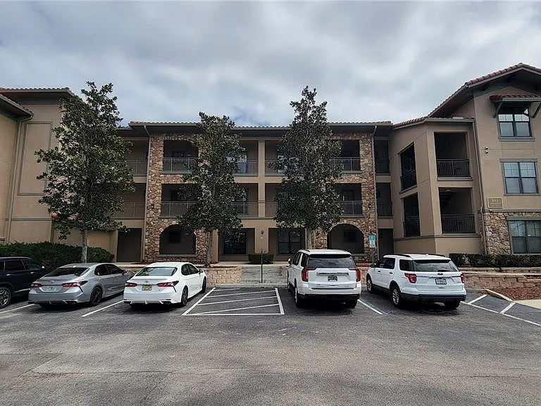 914 Charo Pkwy #123 — Photo 4
