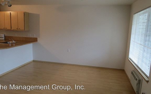 3rd image of 5317 NE 68th Ave #J6