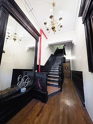 Rented by Bohemia Realty Group | media 17