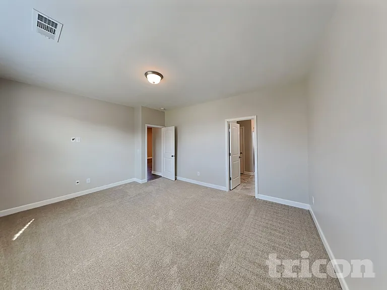 714 Amberton Dr — Photo 5