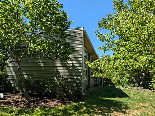 25 Howland Rd #A2 Photo 1