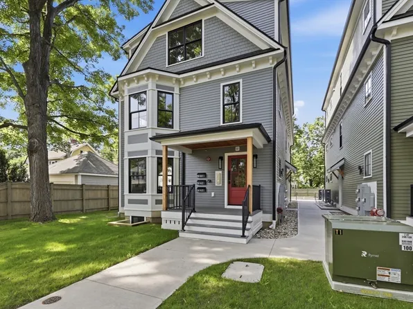 14 Garfield St #A2, Florence, MA 01062