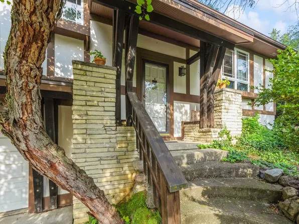 1201 Stephen Ct, Indianola, IA 50125