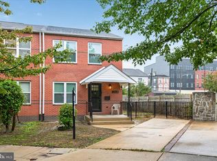 1315 Ogden Ct, Philadelphia, PA 19123