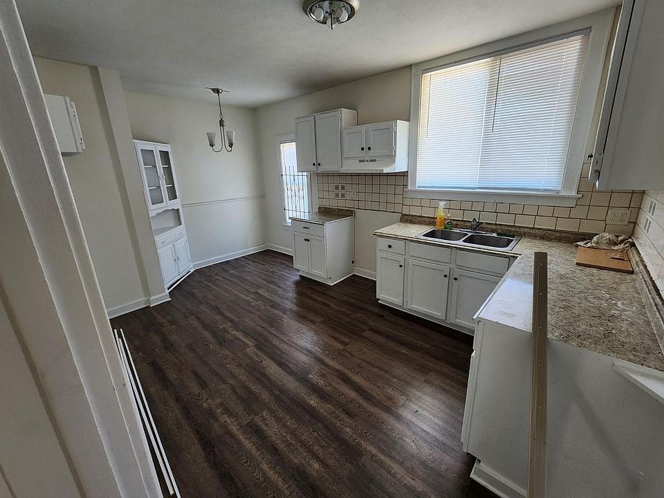 2nd image of 4281 N 28th St