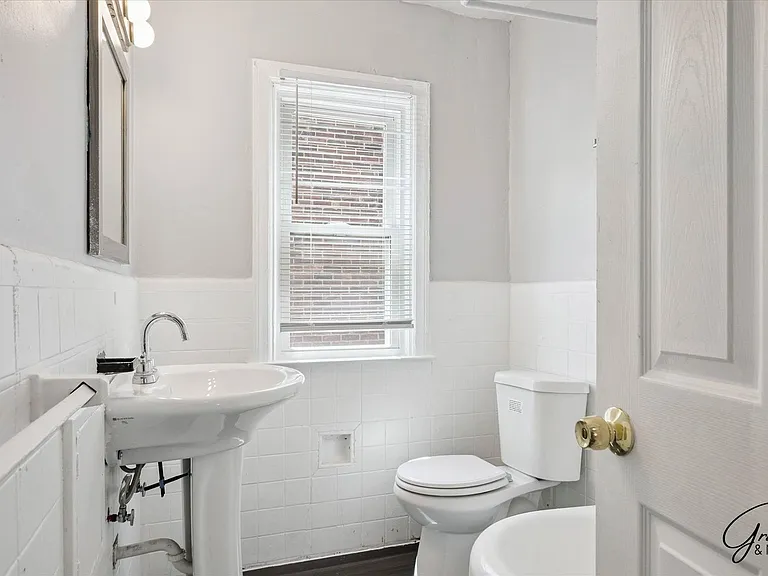 9610 Asbury Park — Photo 15