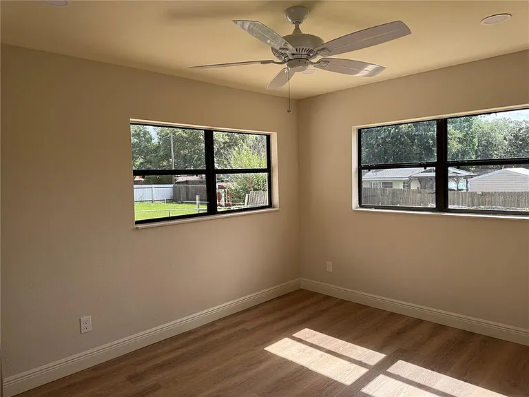 107 N Galena Ave — Photo 14
