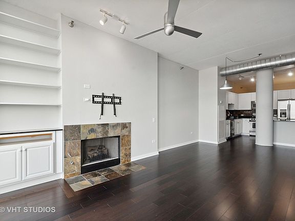 3rd image of 720 N Larrabee St APT 1311