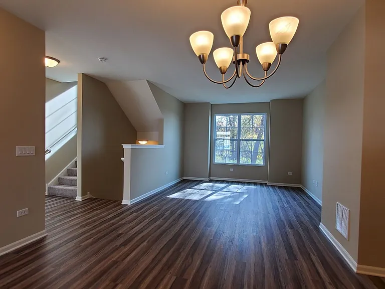 300 Timber Ridge Ct — Photo 7