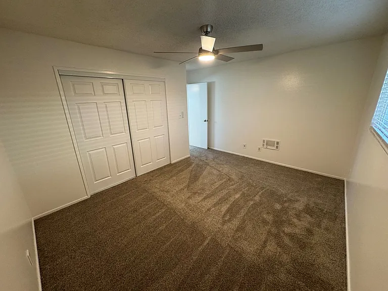 711 E. Pleasant Street — Photo 31