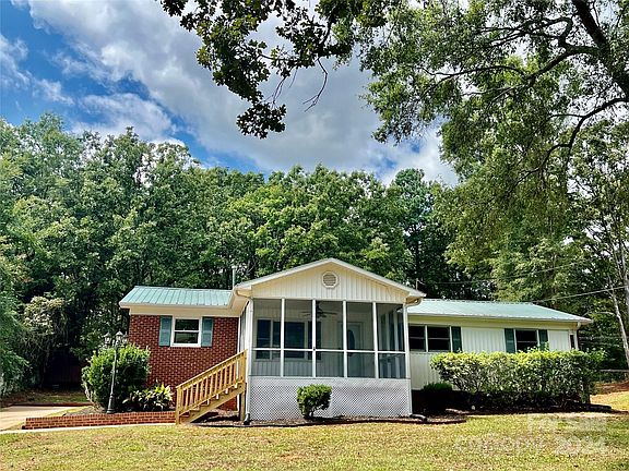 5th image of 5667 E Hillsdale Dr