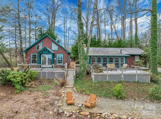 191 Pacolet Woods Ln, Saluda, NC 28773