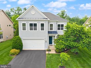 6874 Noyes Ave, Haymarket, VA 20169