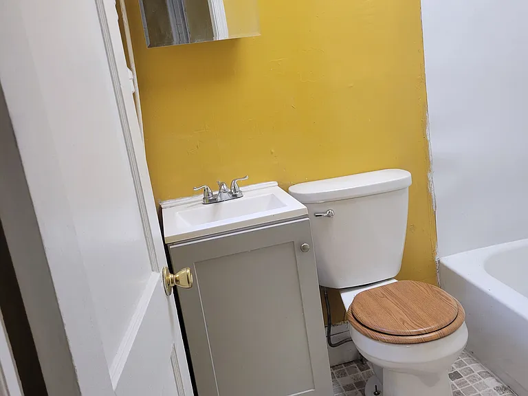 32 N Saint Bernard St #1 — Photo 8