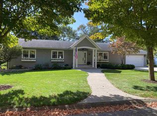 18 Fleet Pkwy, Culver, IN 46511