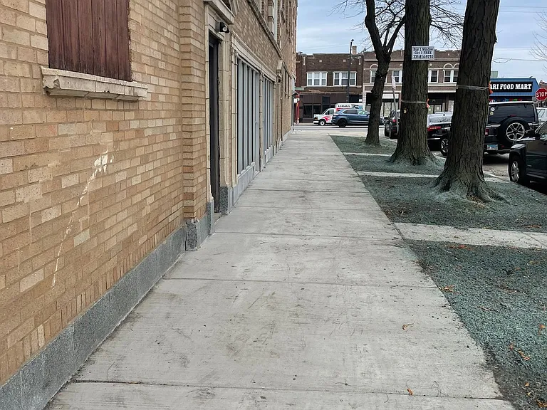 5520 W North Ave — Photo 3