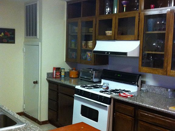 4th image of 2104 Strand St #2N