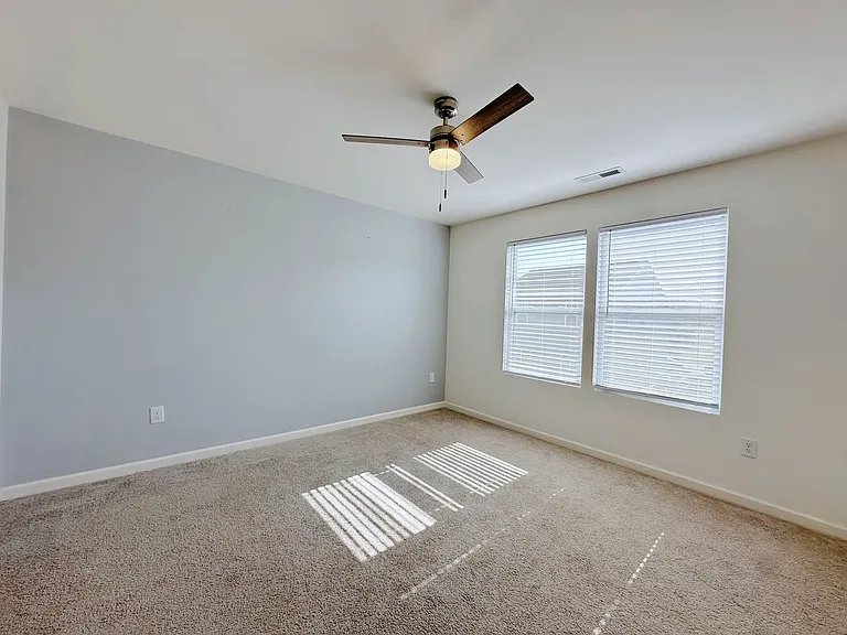 1060 Gibson Rd — Photo 18