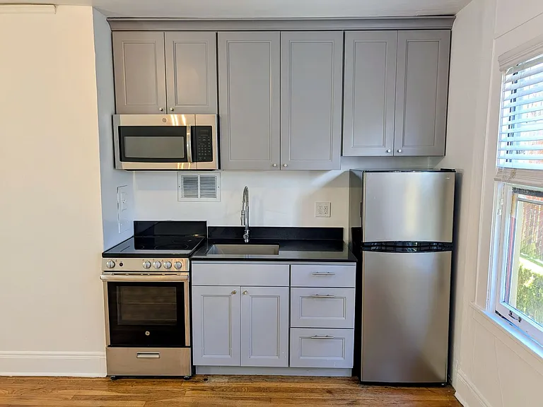 Greenway Apartments — Photo 46