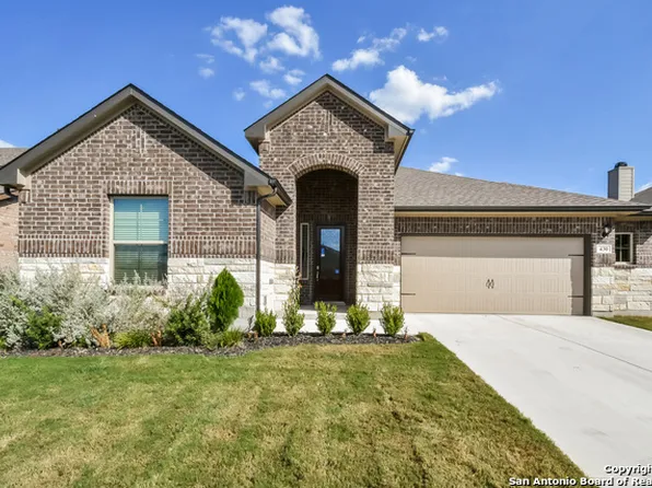 430 Pecan Mdws, New Braunfels, TX 78130