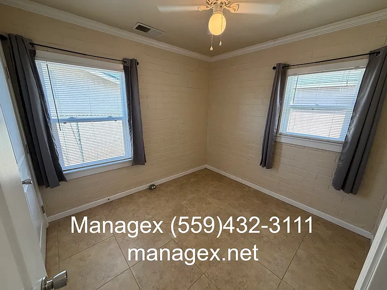 335 Oxford Ave — Photo 11