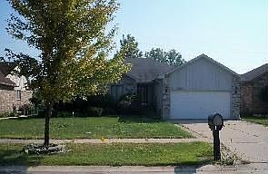 1st image of 28568 Wales Dr