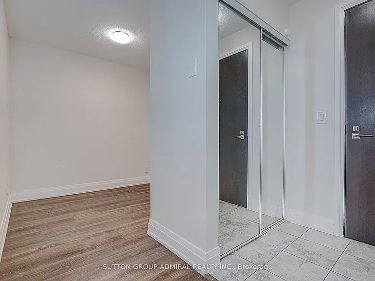 1060 Sheppard Ave W #1408 — Photo 9