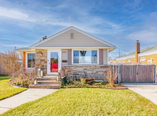 1926 Belleview Ave, Westchester, IL 60154