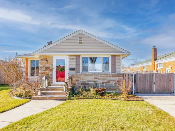 1926 Belleview Ave, Westchester, IL 60154