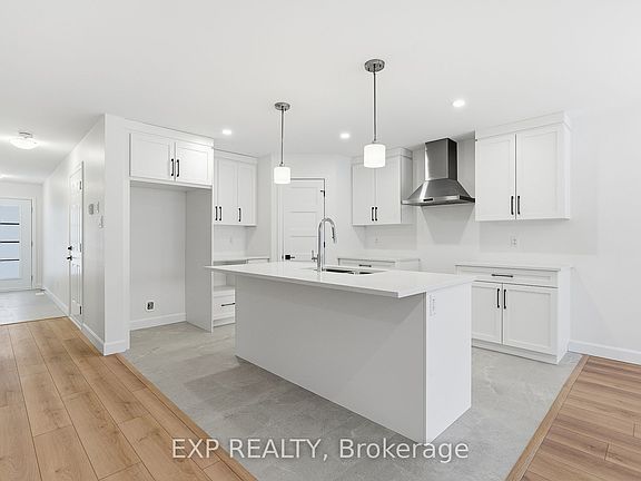 5th image of 136 Elizabeth St