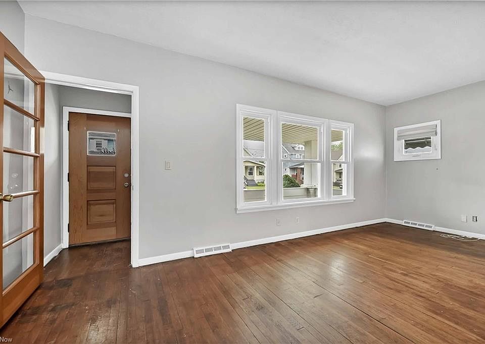 20771 Naumann Ave Euclid, Oh. 44123 Apartments Euclid, OH Zillow