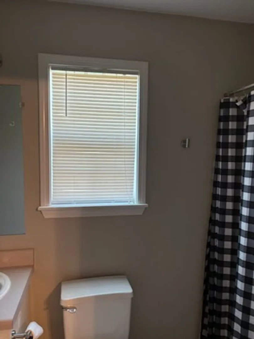 959 Van Buren Ave — Photo 3