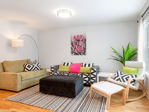 3rd image of 3121 N Monticello Ave #1