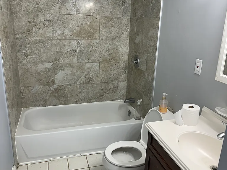 3525 Beale Ct — Photo 1