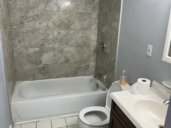 3525 Beale Ct, Woodbridge, VA 22193