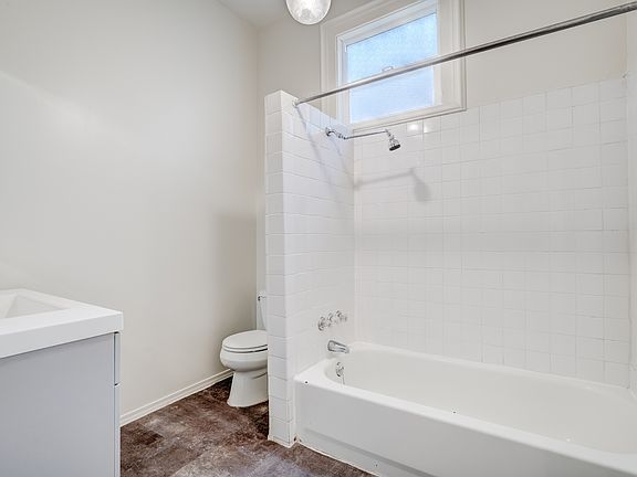 5th image of 1918A Golden Gate Ave #1918B