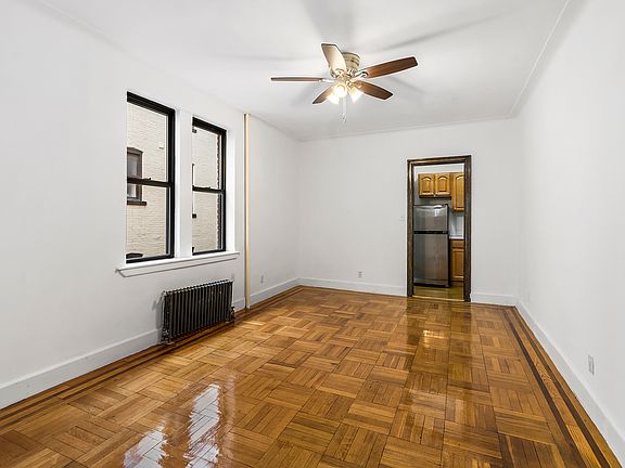 3rd image of 205 W 10th St APT 4D