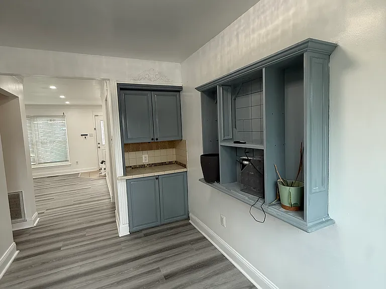 7008 Old Brentford Rd — Photo 3