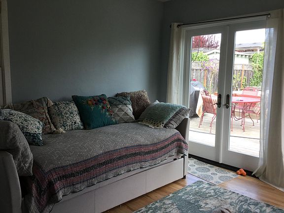 5th image of 260 Trevethan Ave