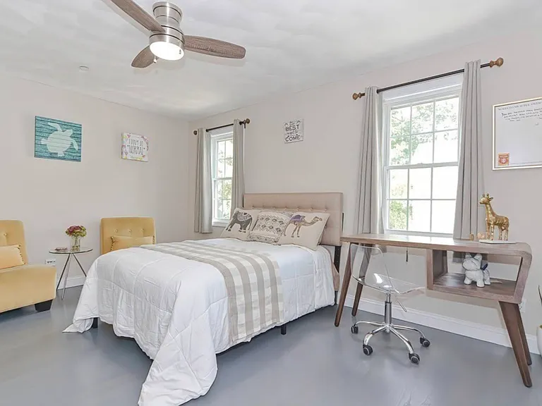 39 Curve St — Photo 13