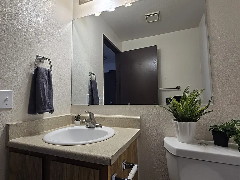 Legacy Place — Photo 17